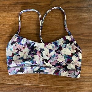 LULULEMON sports bra size 6